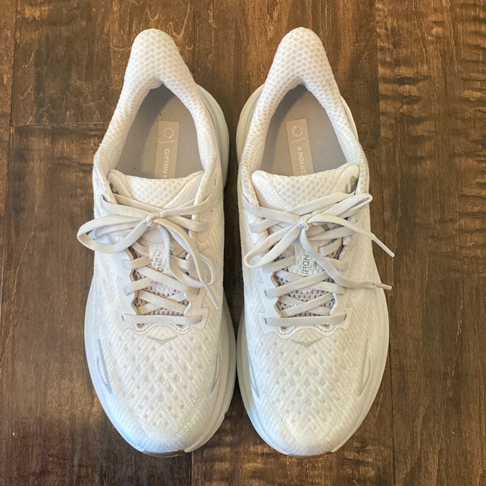 Women’s Hoka Clifton 9